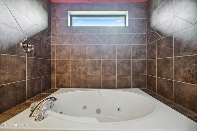 bathroom featuring a tub