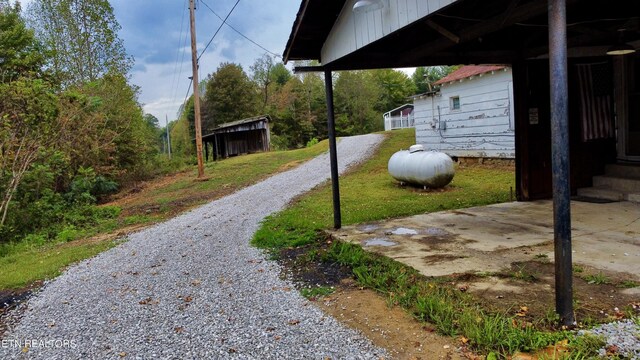 760 Rock House Rd, Pioneer, TN 37847