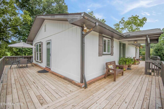 view of wooden deck