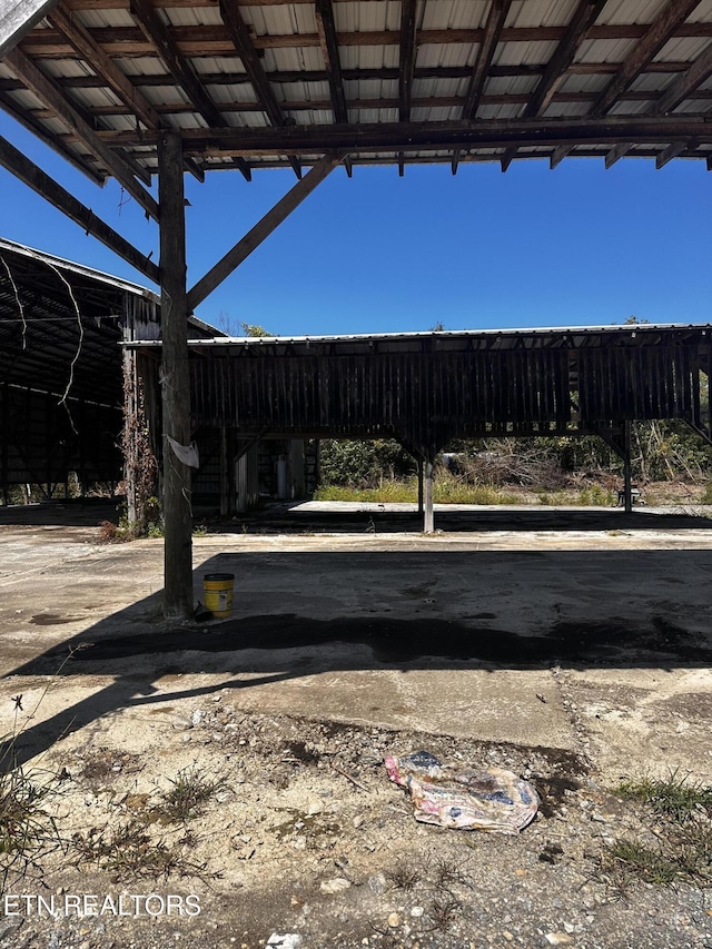 3650 Back Valley Rd, Speedwell, TN 37870