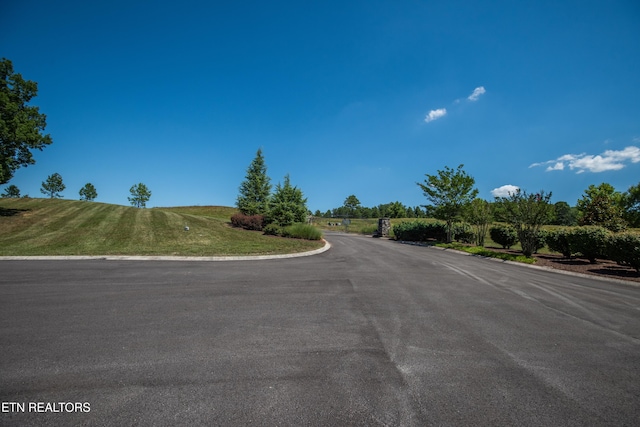 76 Twin Lakes Dr, Loudon, TN 37774 - photo 2