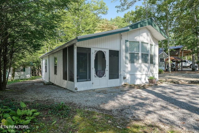 view of outbuilding