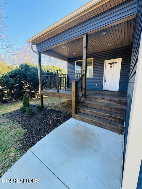 view of patio / terrace featuring covered porch