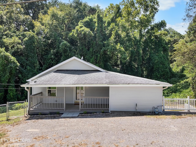 view of front of property featuring covered porch