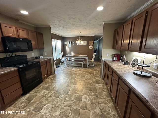 kitchen featuring a textured ceiling, a notable chandelier, hanging light fixtures, black appliances, and crown molding