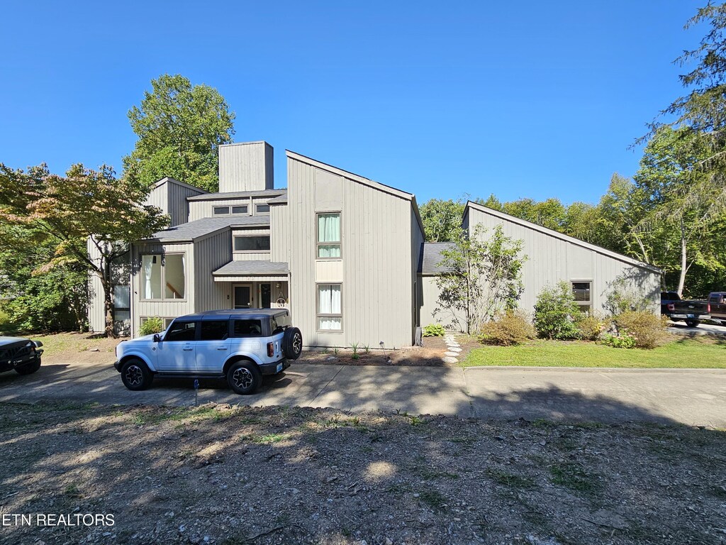 view of contemporary house