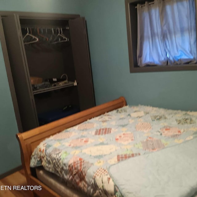 bedroom featuring a closet