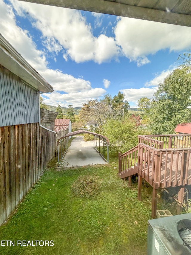 view of yard featuring cooling unit