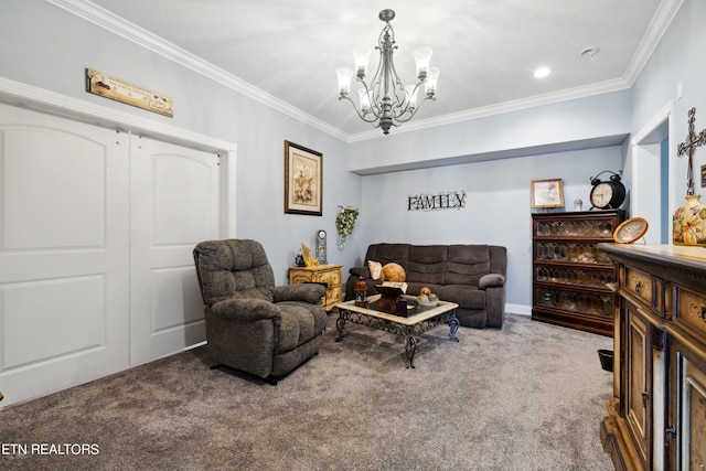 living area with crown molding, a notable chandelier, and carpet flooring