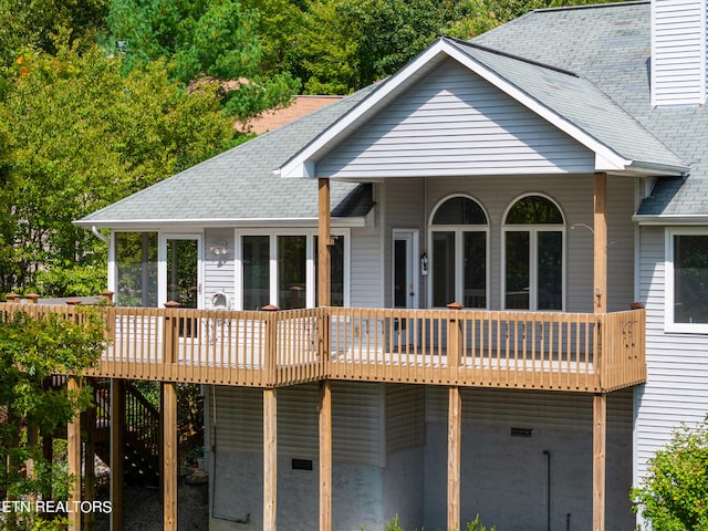 view of front facade featuring a deck