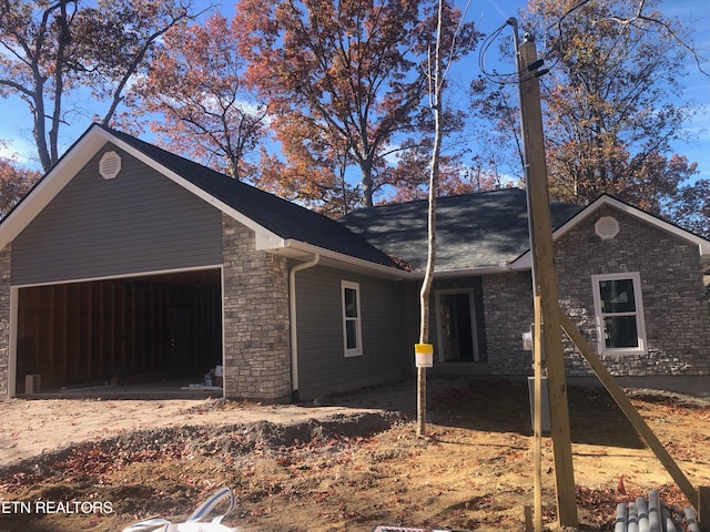 view of front of house with a garage