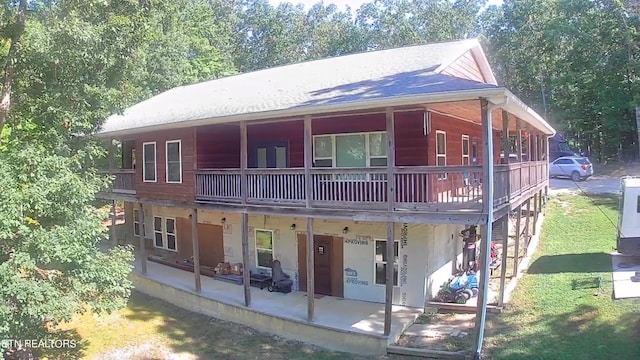 view of front of property with a patio area
