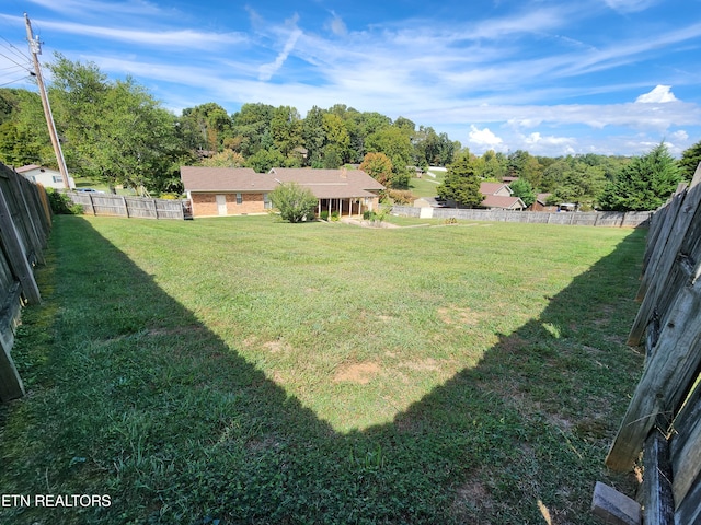 5725 Academy Dr, Morristown, TN 37814 - view of yard