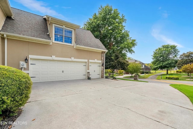 223 Osprey Cir, Vonore, TN 37885 - garage featuring concrete driveway