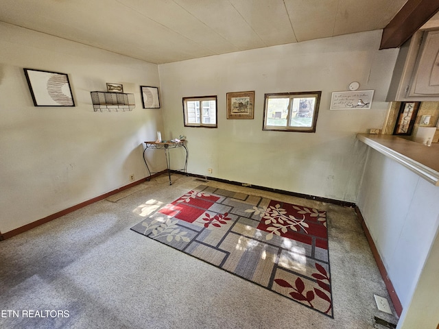 600 W 7th Ave, Lenoir City, TN 37771 - interior space featuring light carpet and baseboards