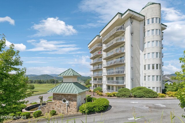 503 Dollywood Ln Unit 132, Pigeon Forge, TN 37863 - photo 2