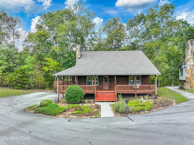 view of front of house with covered porch