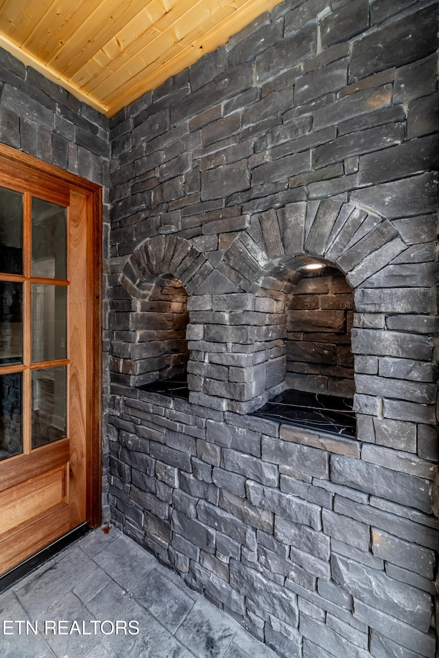 details with wooden ceiling