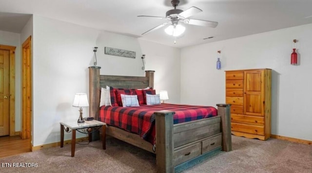 bedroom featuring carpet and ceiling fan