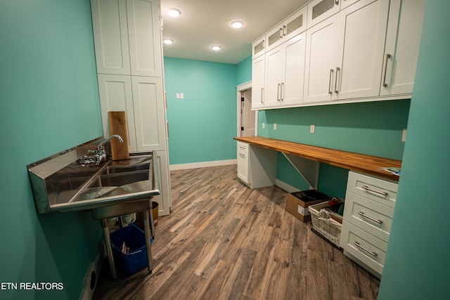 office space with dark hardwood / wood-style flooring