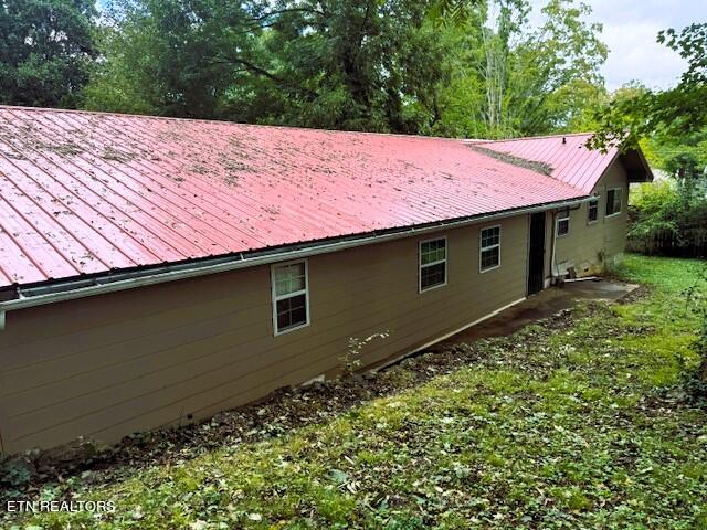 view of home's exterior