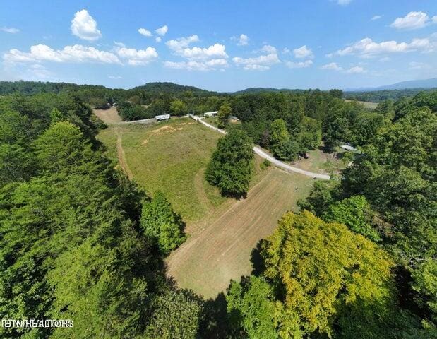 Listing photo 3 for 4420 6 Mile Rd, Maryville TN 37803