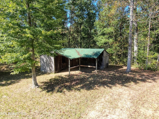 view of outbuilding