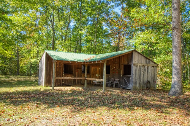 view of outbuilding