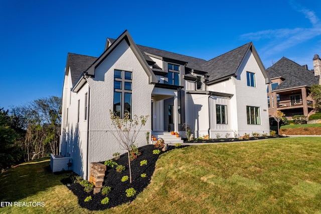 view of front of house with a front yard