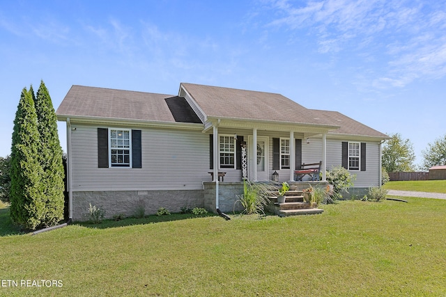 view of front of house featuring a front yard