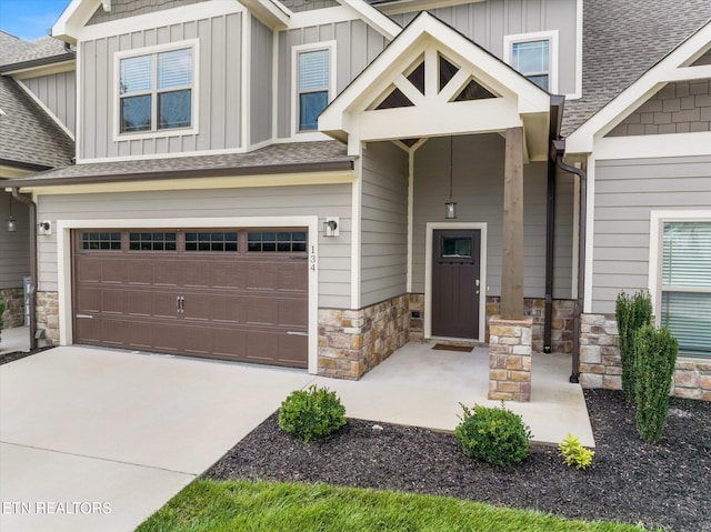 craftsman-style house featuring a garage