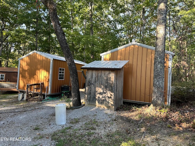 view of outbuilding