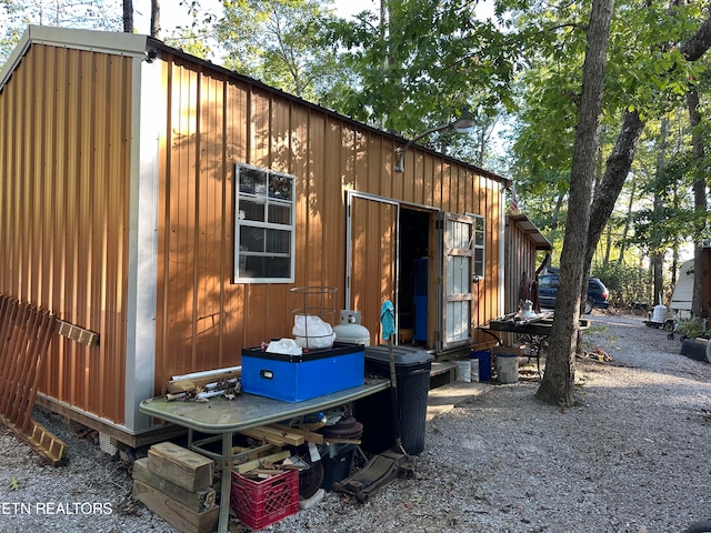 view of outbuilding