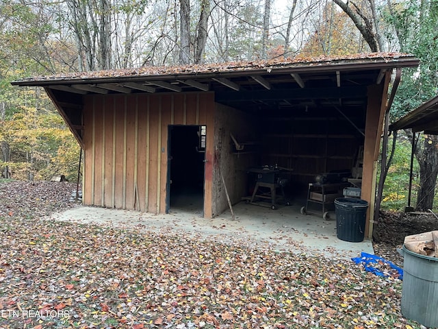 view of outdoor structure