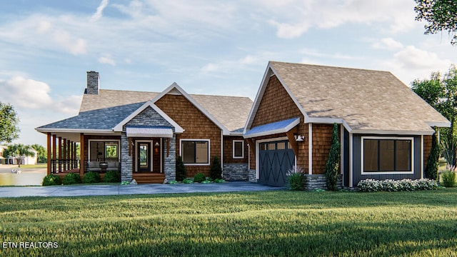 view of front of property with a front yard