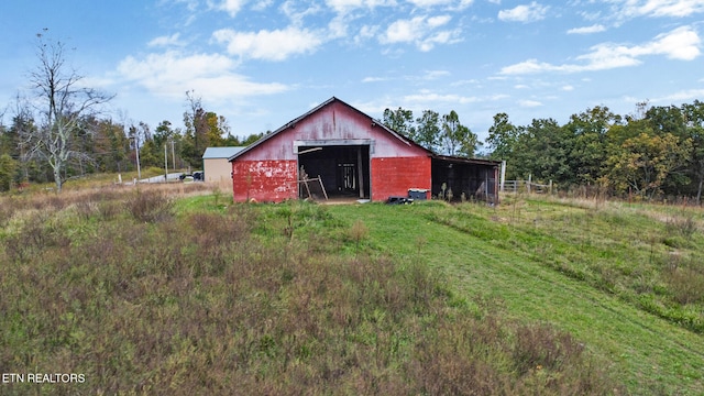 view of outdoor structure