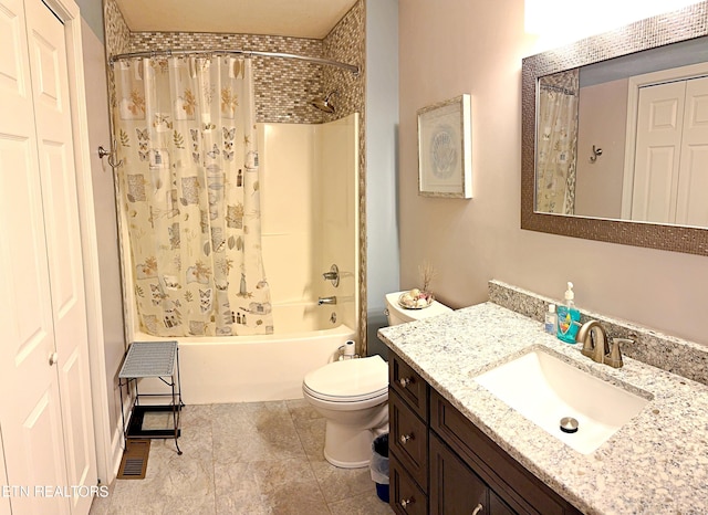 240 Mariner Point Rd, Lafollette, TN 37766 - full bathroom featuring vanity, shower / bath combination with curtain, and toilet