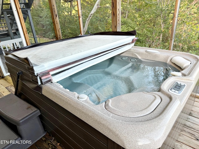 240 Mariner Point Rd, Lafollette, TN 37766 - details with a jacuzzi