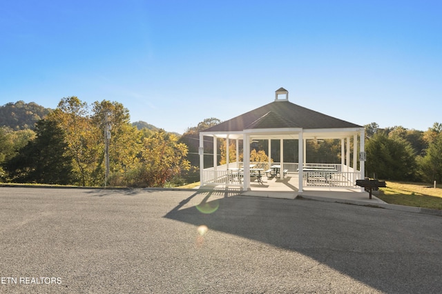 339 Eagles Rdg, Tazewell, TN 37879 - view of front of home featuring a gazebo
