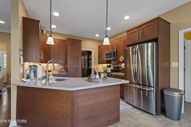 339 Eagles Rdg, Tazewell, TN 37879 - kitchen with stainless steel appliances, a sink, a peninsula, decorative backsplash, and hanging light fixtures