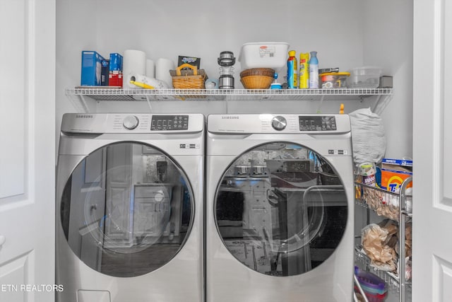 laundry area featuring washer and clothes dryer