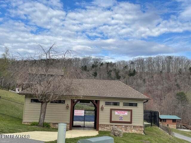 Hiawatha Ln, Caryville, TN 37714
