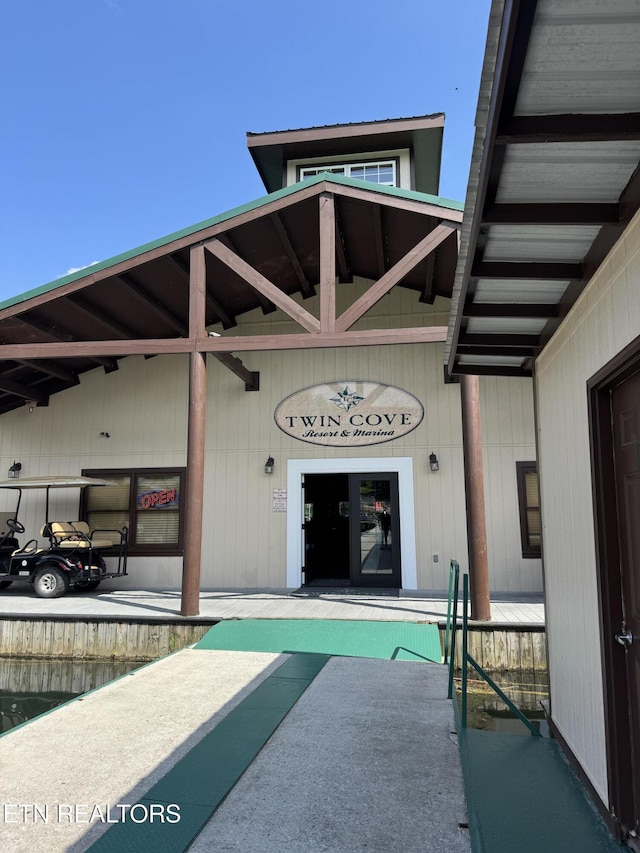 Hiawatha Ln, Caryville, TN 37714