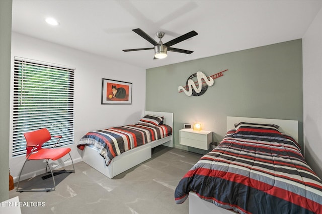 bedroom with ceiling fan