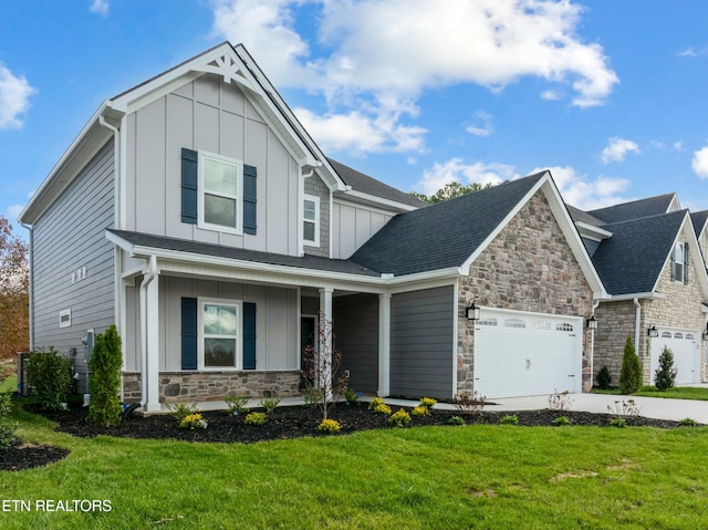 view of front of home with a front lawn