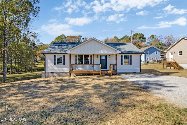 view of front facade featuring covered porch