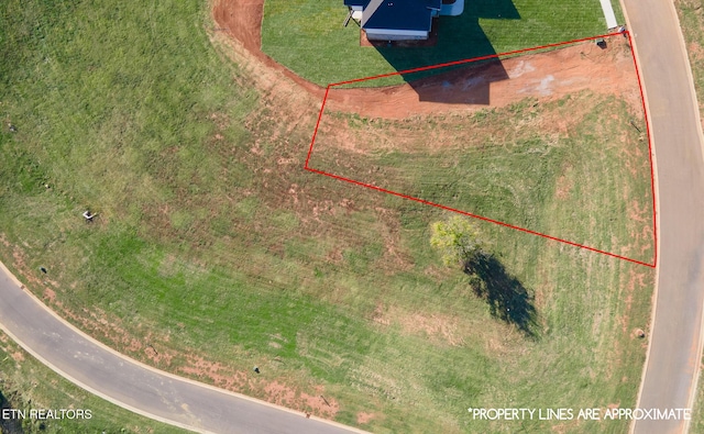 121 Purple Iris Pl, Loudon, TN 37774