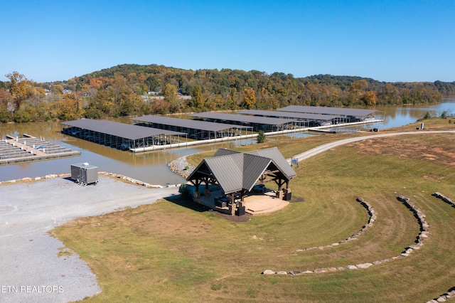 1587 Eagle Point Dr, Loudon, TN 37774