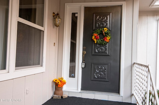 view of property entrance