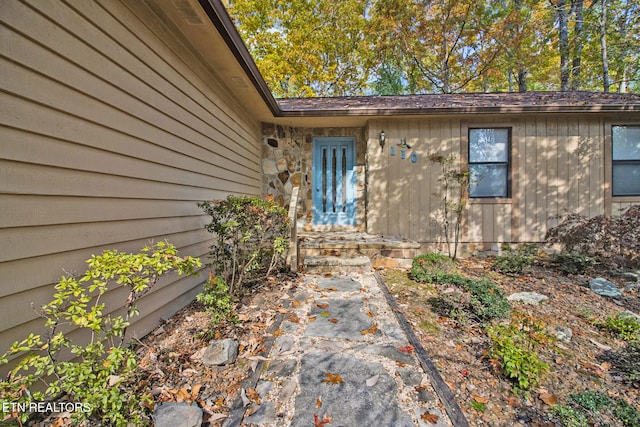 view of entrance to property